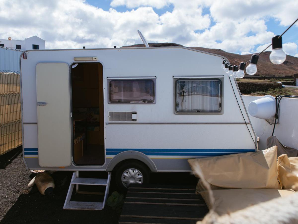 Glamping Caravan Lanzarote Тинахо Екстериор снимка